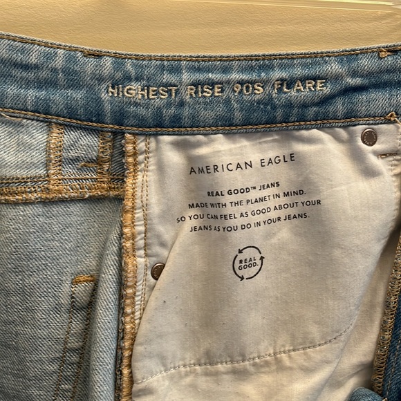 American Eagle Curve Flare Mom Jeans - Picture 5 of 8
